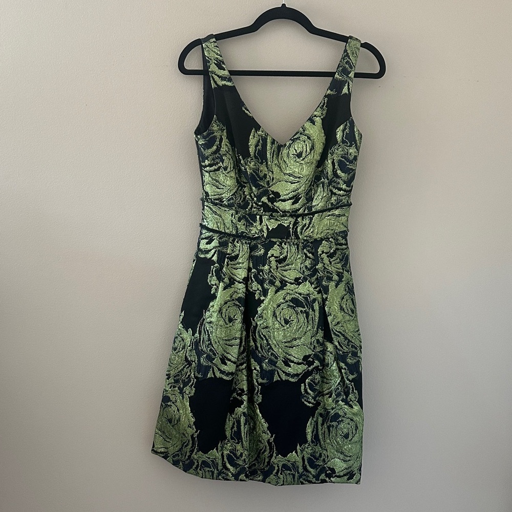 THEIA Women’s Green Metallic Floral Jacquard Organza Cocktail Dress Size 6 - Picture 3 of 11